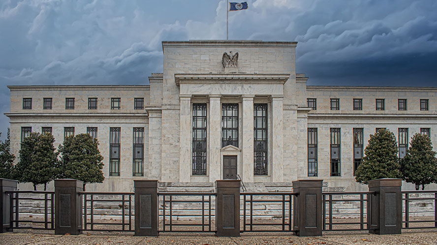The Risks of a Politicized Fed 
